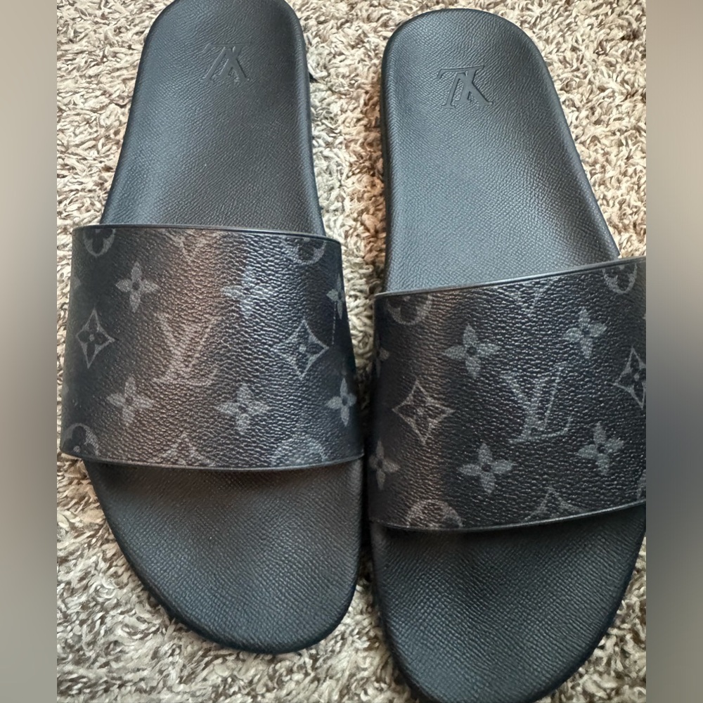 Louis Vuitton Slides